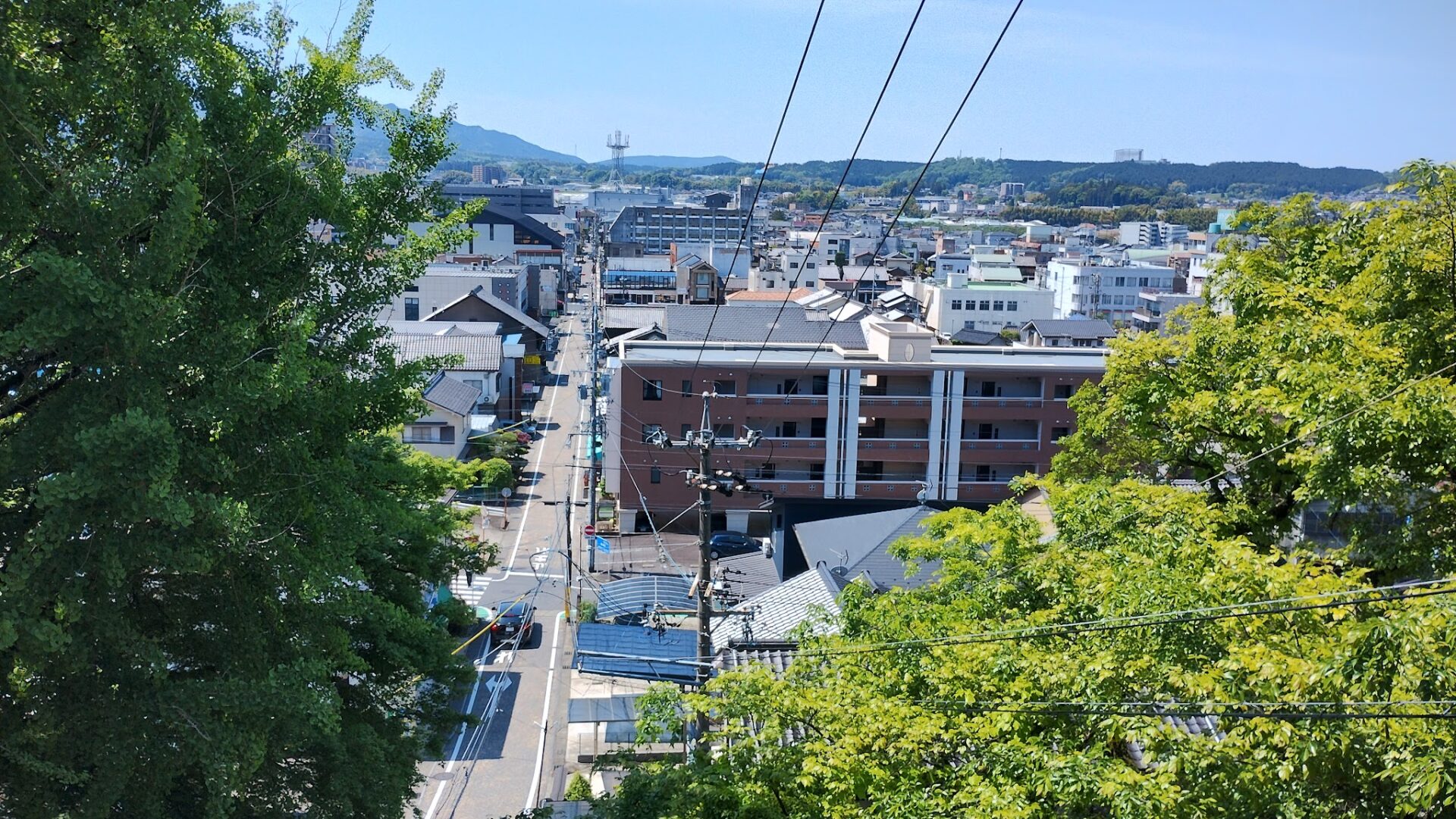 View of the Nakasendo from the pedestrian bridge